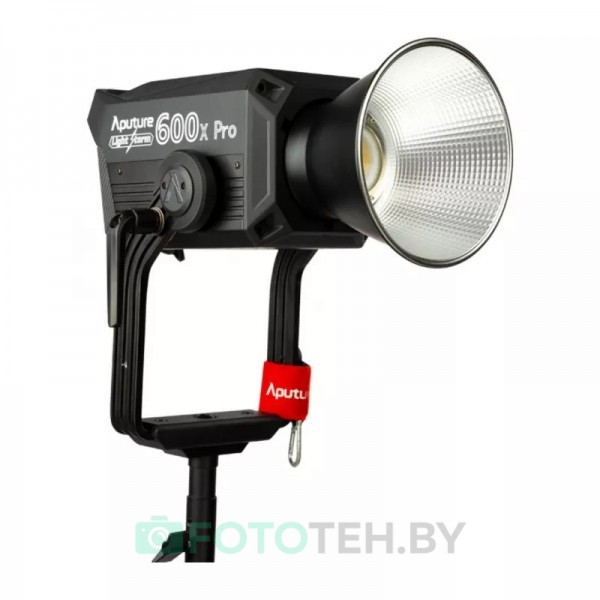 Светодиодный осветитель Aputure Light Storm LS 600X Pro V-mount kit (2700-6500K)